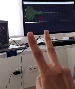 Machine Learning Radar Training System - Victory Sign