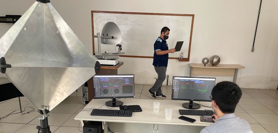 NextGen-8-GHz-training-radar-pulse