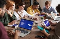students-with-skyradar